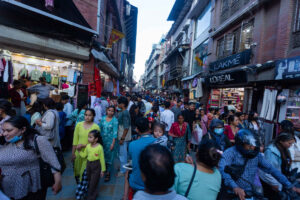 दशैंको बेला काठमाडौंको बजारमा चहलपहल (फोटो फिचर)