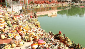 जनकपुरमा छठ मनाउनेहरुको भीड