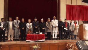 विपक्षी दलहरुको आरोपः सरकारले कानूनी प्रक्रियामा दलीय छायाँ र विधिको चरम राजनीतिकरण गर्दै सहकारी ठगीमा आफू निकटलाई जोगायो