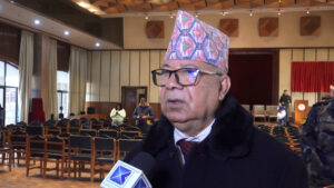 माधव नेपालको प्रश्नः संविधान संशोधन गर्ने भनेर ०८७ सम्म ओलीलाई सरकारमा टिकाइदिनुपर्ने ?