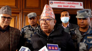 संसद भंग गरी ठेलेको ठेल्यै ०८७ सम्म सरकारमा रहने ओलीको चाहना हुनसक्छः माधव नेपाल