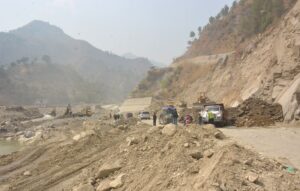 बीपी राजमार्गको काभ्रे खण्डमा आजदेखि राती गाडी चलाउन रोक