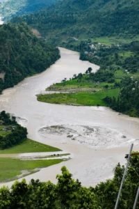 भेरी नदीमा तीन जना बेपत्ता