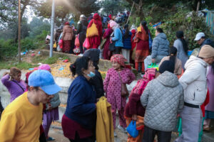 बालाचतुर्दशीः पशुपति क्षेत्रमा शतबीज छर्दै भक्तालु (तस्बिरहरु)