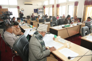 सरकारलाई राष्ट्रिय सभाका सांसदहरुको प्रश्नः तोकिएको मितिमा निर्वाचन हुन्छ कि हुँदैन ?