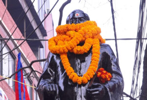 शुक्रराज शास्त्रीको शालिकमा माल्यार्पण गर्दै शुरु भयो सहिदद सप्ताह