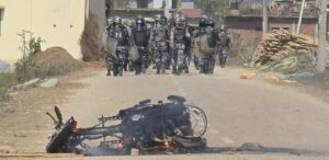  कर्फ्यूका बाबजुत पनि रौतहटको गौरका भित्री भागमा आगजनी हुने क्रम रोकिएन