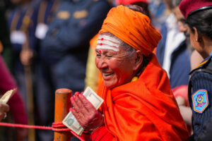 महाशिवरात्रिमा पशुपतिनाथ आएका साधुसन्तको दक्षिणासहित बिदाई