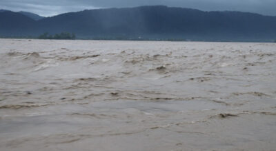 अविरल वर्षाले देशभर जनजीवन अस्तव्यस्तः दर्जनौं सडक अवरुद्ध, पुल बगायो, नदीमा खतराको तह